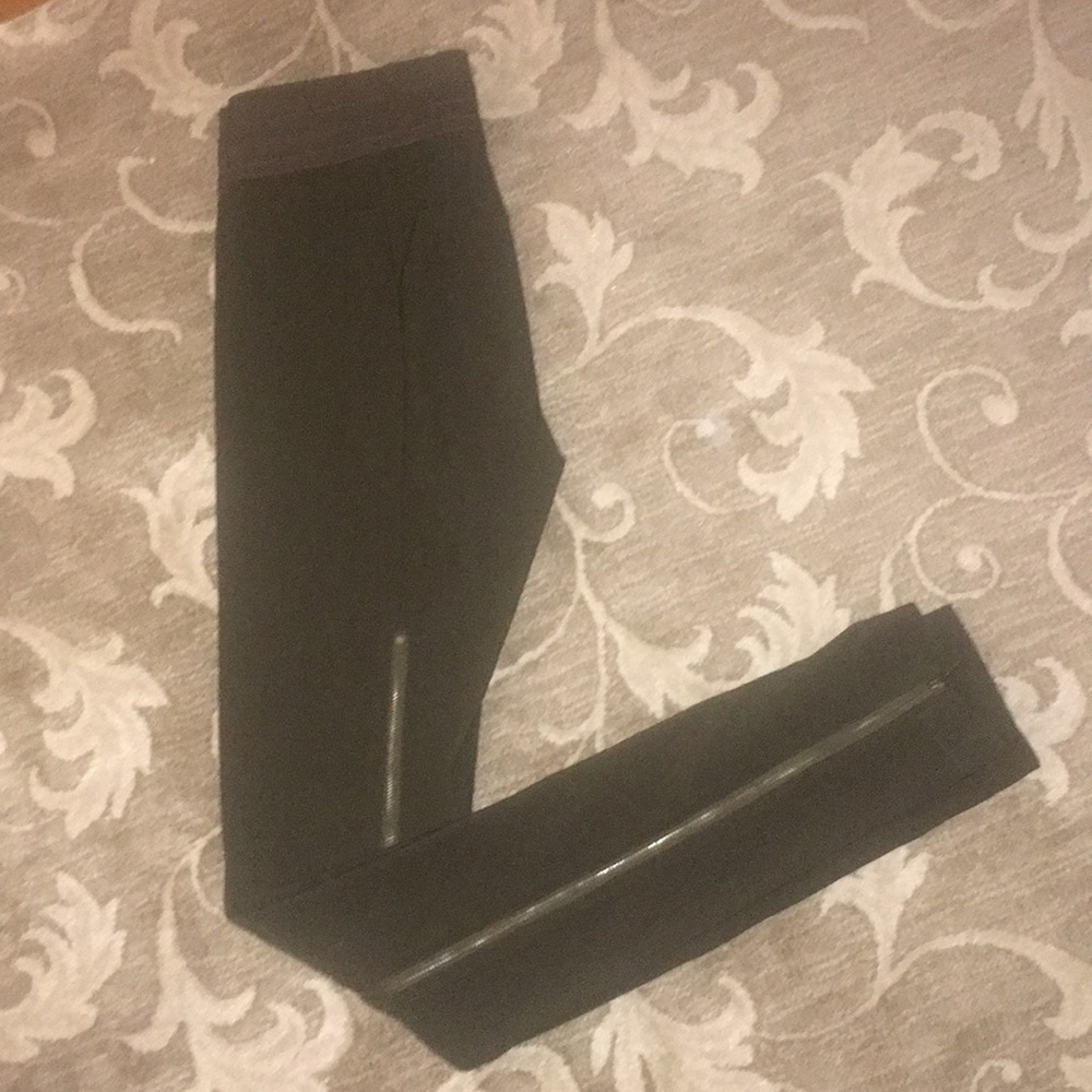 Olive Green Zip Detail Leggings